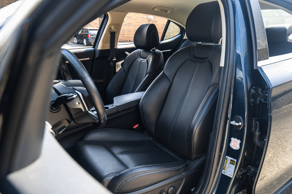 Used 2023 Genesis G70 2.0T AWD/4WD image 21