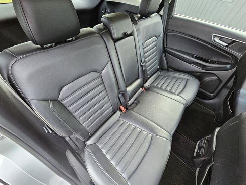 Used 2015 Ford Edge SEL w/ Equipment Group 201A image 27