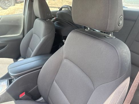 Used 2018 Chevrolet Malibu LT FWD image 9