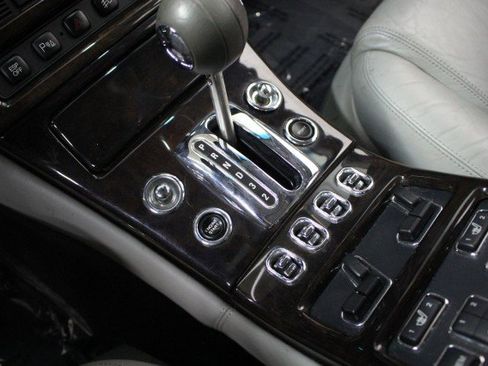 Used 2002 Bentley Arnage T image 22