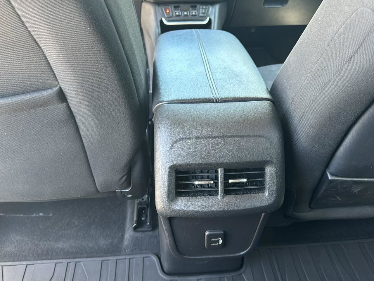 Used 2019 GMC Terrain SLE w/ Driver Convenience Package FWD image 22