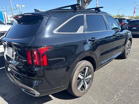 Used 2021 Kia Sorento EX AWD/4WD image 2