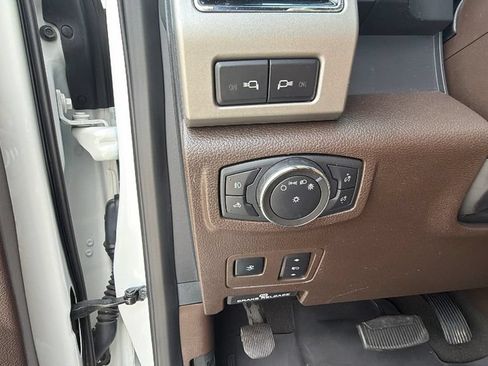 Used 2022 Ford F250 King Ranch w/ King Ranch Ultimate Package AWD/4WD image 16