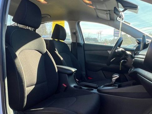 Used 2020 Kia Forte LXS image 14