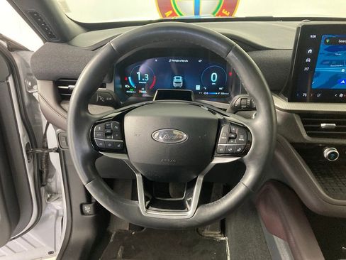 Used 2025 Ford Explorer Platinum w/ LUX Leather Package AWD/4WD image 8