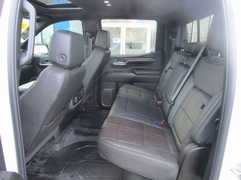 Certified 2025 Chevrolet Silverado 1500 High Country w/ Technology Package image 20