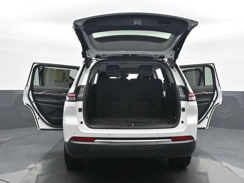 Used 2021 Jeep Grand Cherokee L Limited image 25