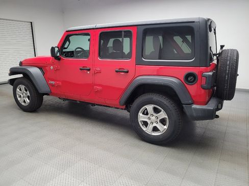 Used 2018 Jeep Wrangler Unlimited Sport S AWD/4WD image 3