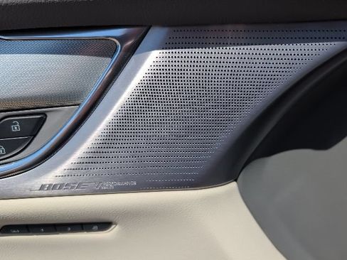 Used 2021 Cadillac XT5 Premium Luxury FWD image 18