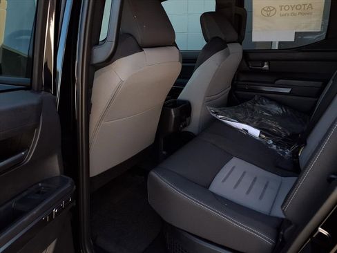 New 2025 Toyota Tacoma TRD Off-Road image 8