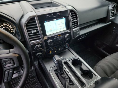 Used 2016 Ford F150 XLT w/ Equipment Group 302A Luxury image 11