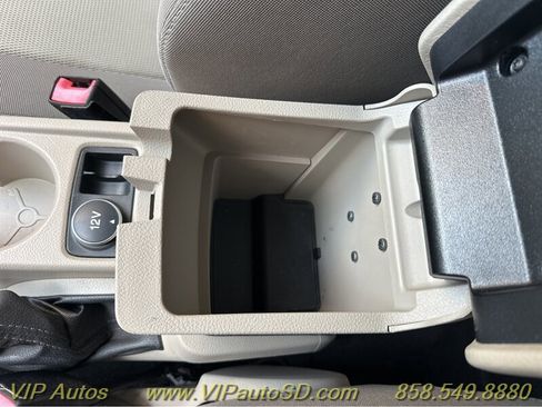 Used 2012 Ford Focus SE image 26