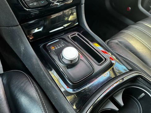 Used 2018 Chrysler 300 S w/ 300S Premium Group image 22