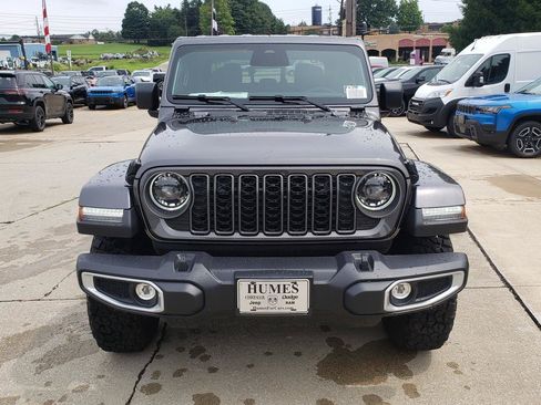 New 2026 Jeep Gladiator Sport AWD/4WD image 8