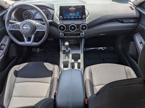 Used 2025 Nissan Sentra SV FWD image 25