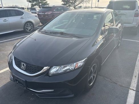 Used 2015 Honda Civic SE image 3