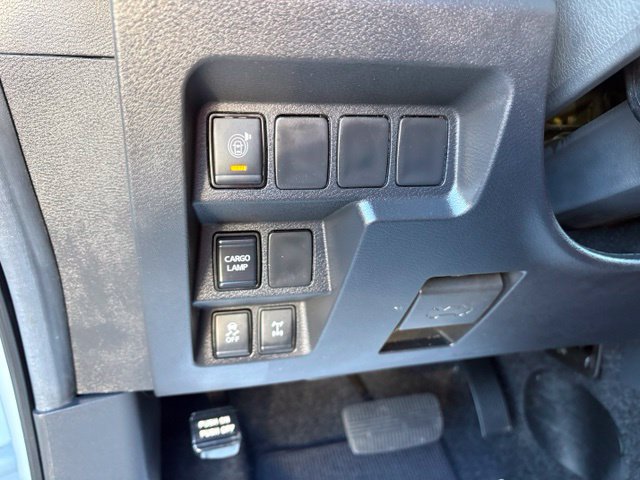 Used 2026 Nissan Frontier PRO-4X AWD/4WD image 25