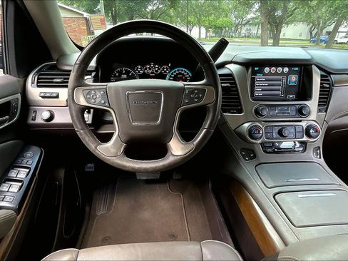 Used 2020 GMC Yukon Denali RWD image 8