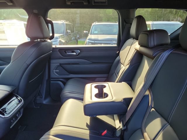 New 2026 Nissan Armada SL AWD/4WD image 13