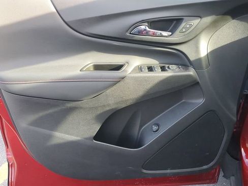 Certified 2023 Chevrolet Equinox RS w/ LPO, Floor Liner Package image 15