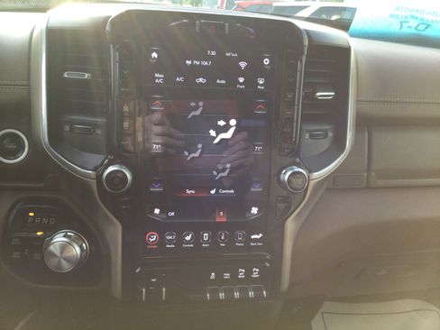 Used 2021 RAM 1500 Laramie image 12