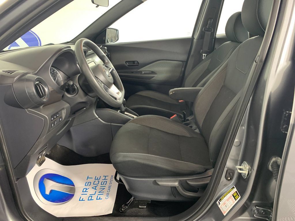 Used 2020 Nissan Kicks S FWD image 15