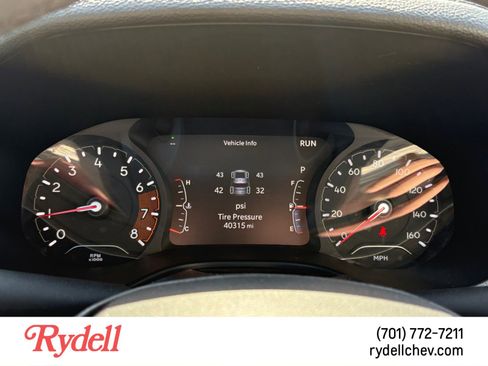 Used 2024 Jeep Compass Latitude image 14