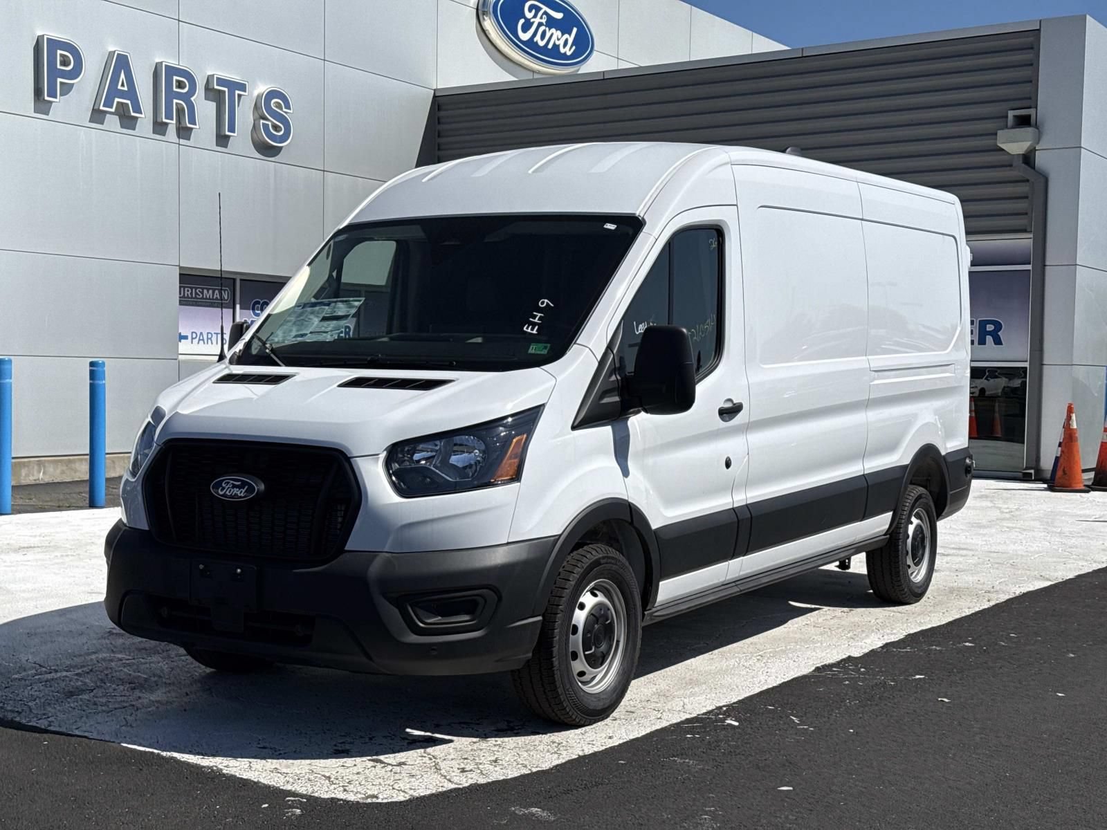 New 2026 Ford Transit 150 148 Medium Roof w/ Load Area Protection Package RWD image 7