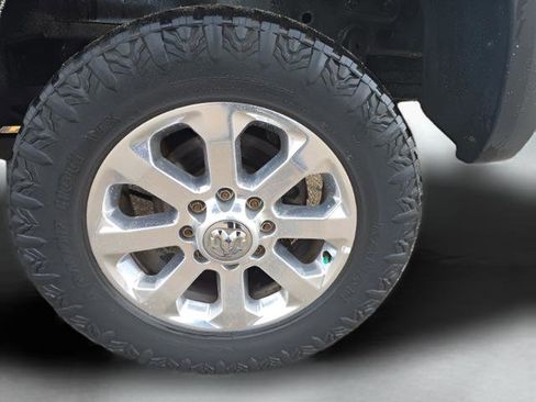 Used 2018 RAM 2500 Tradesman w/ Chrome Appearance Group image 9