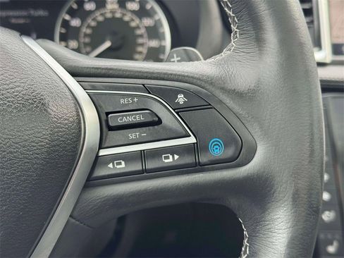 Used 2021 INFINITI QX50 Sensory image 24