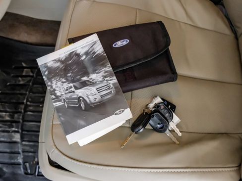 Used 2014 Ford Expedition EL Limited w/ Equipment Group 301A AWD/4WD image 64