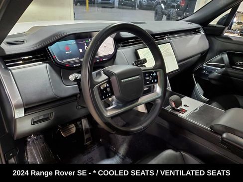 Used 2024 Land Rover Range Rover SE AWD/4WD image 7