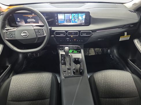 New 2026 Nissan Sentra SV w/ SV Convenience Package FWD image 9