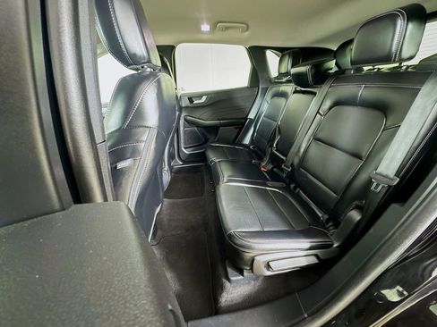 Used 2025 Ford Escape Platinum image 23