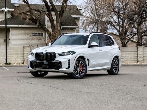 New 2026 BMW X5 xDrive40i w/ M Sport Package image 1