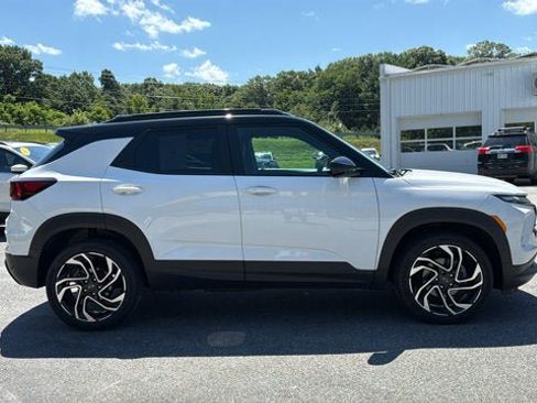 Used 2024 Chevrolet TrailBlazer RS AWD/4WD image 5