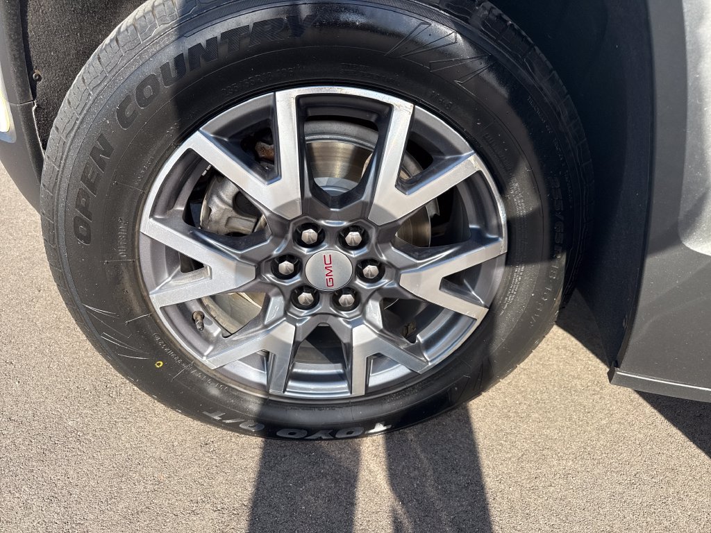 Used 2023 GMC Acadia SLT AWD/4WD image 27
