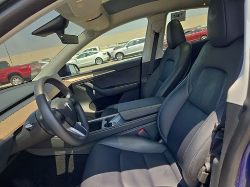 Used 2023 Tesla Model Y Performance image 7