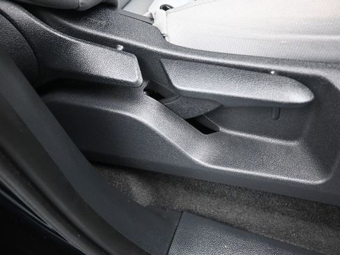 Used 2024 Toyota Tacoma TRD Off-Road image 28