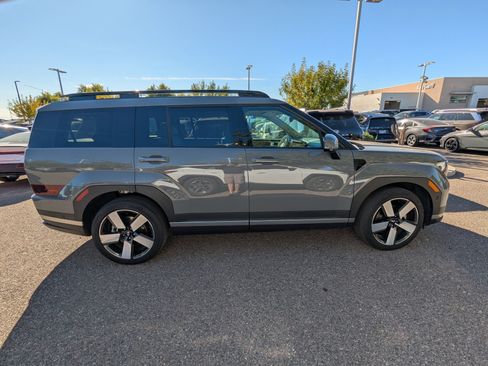 Used 2024 Hyundai Santa Fe Limited image 2