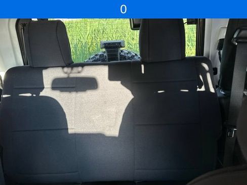 Used 2015 Jeep Wrangler Sport AWD/4WD image 13
