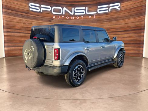 Used 2024 Ford Bronco Outer Banks image 5