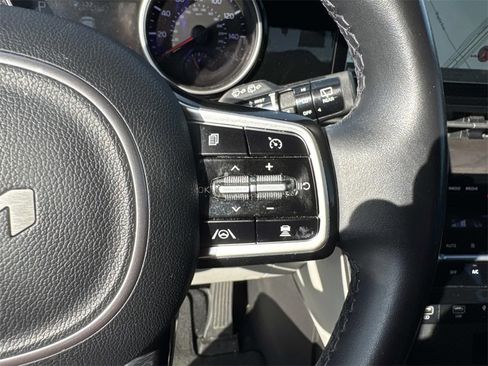 Certified 2022 Kia Carnival SX image 41