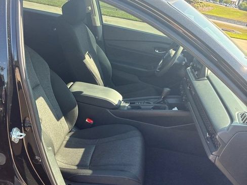 Used 2023 Honda Accord EX image 15