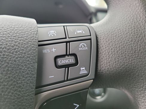 Used 2025 Toyota Camry LE image 65