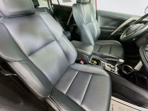 Used 2016 Toyota RAV4 Limited AWD/4WD image 28