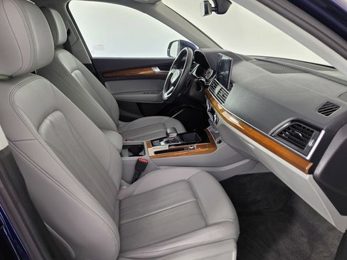 Used 2024 Audi Q5 Premium w/ Convenience Package AWD/4WD image 44