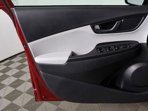 Used 2023 Hyundai Kona SEL image 18