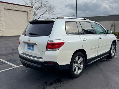 Used 2012 Toyota Highlander Limited image 7