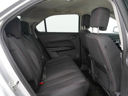 Used 2017 Chevrolet Equinox LT w/ Convenience Package FWD image 12